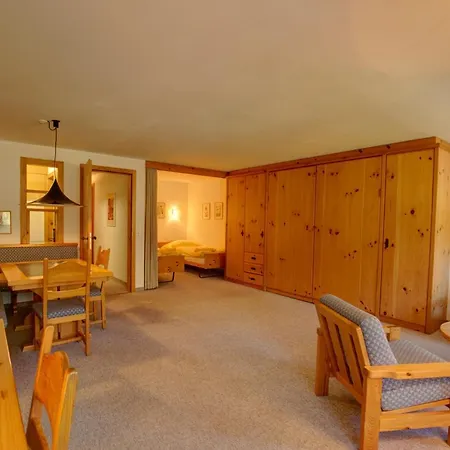 Chesa Munteratsch 1 1 2-zimmerwohnung 204 Typ D 아파트 *