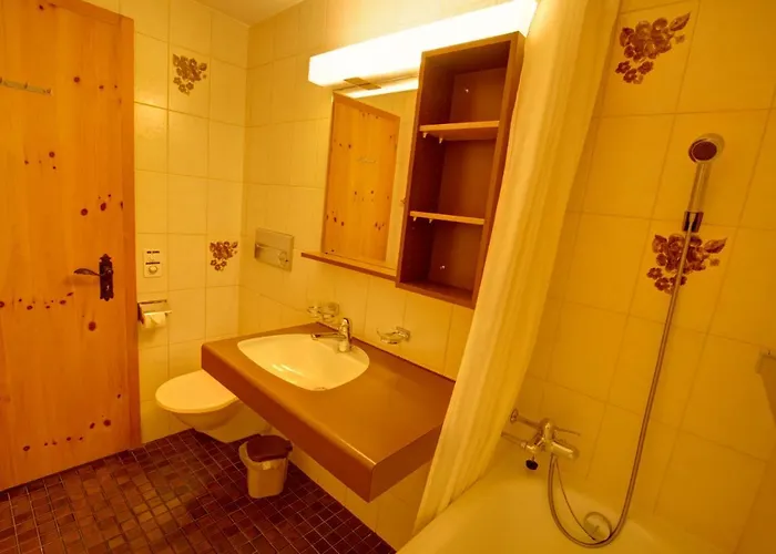 Chesa Munteratsch 1 1 2-zimmerwohnung 204 Typ D *